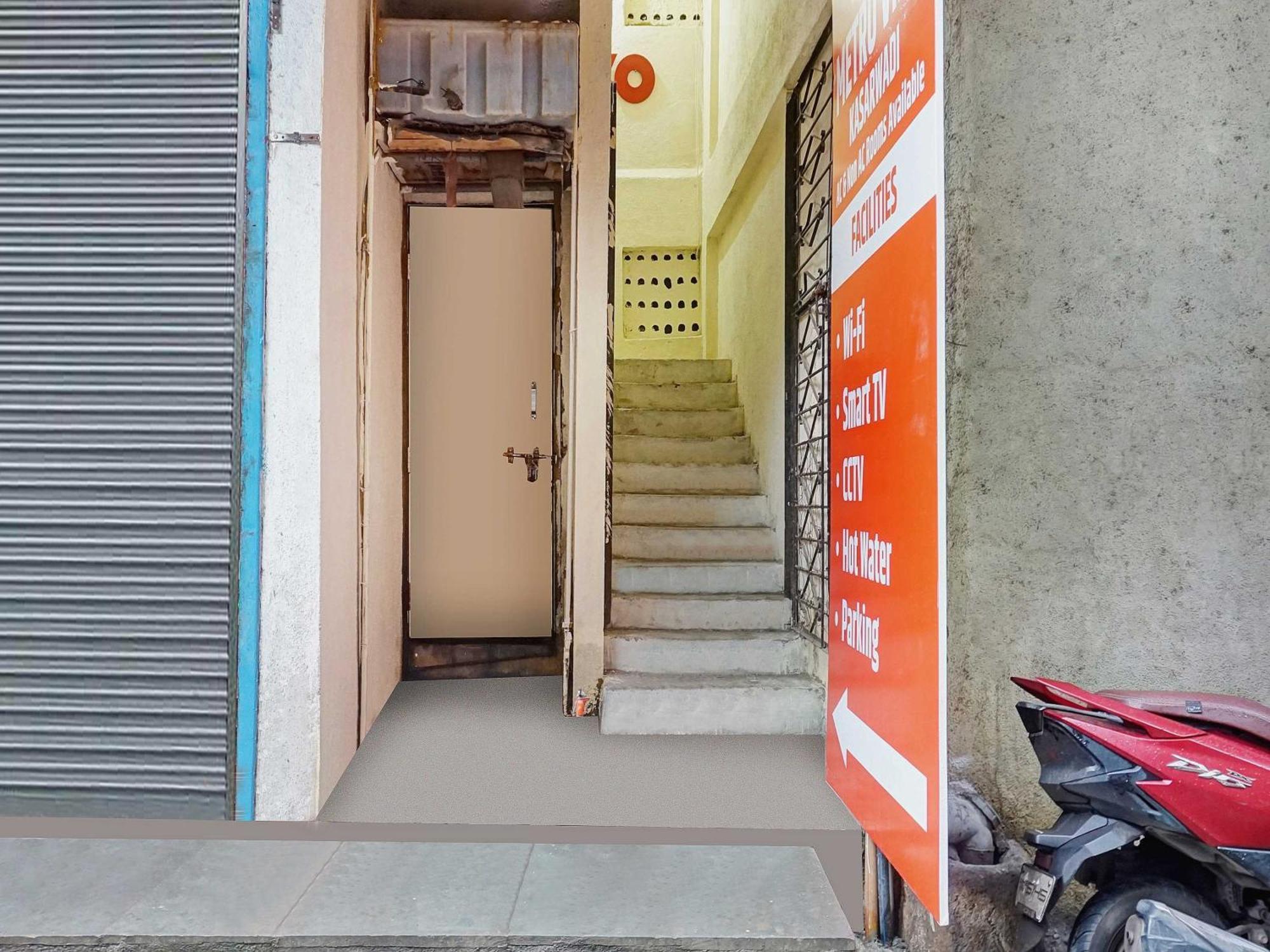 Hotel O Metro View Pimpri-Chinchwad Екстер'єр фото