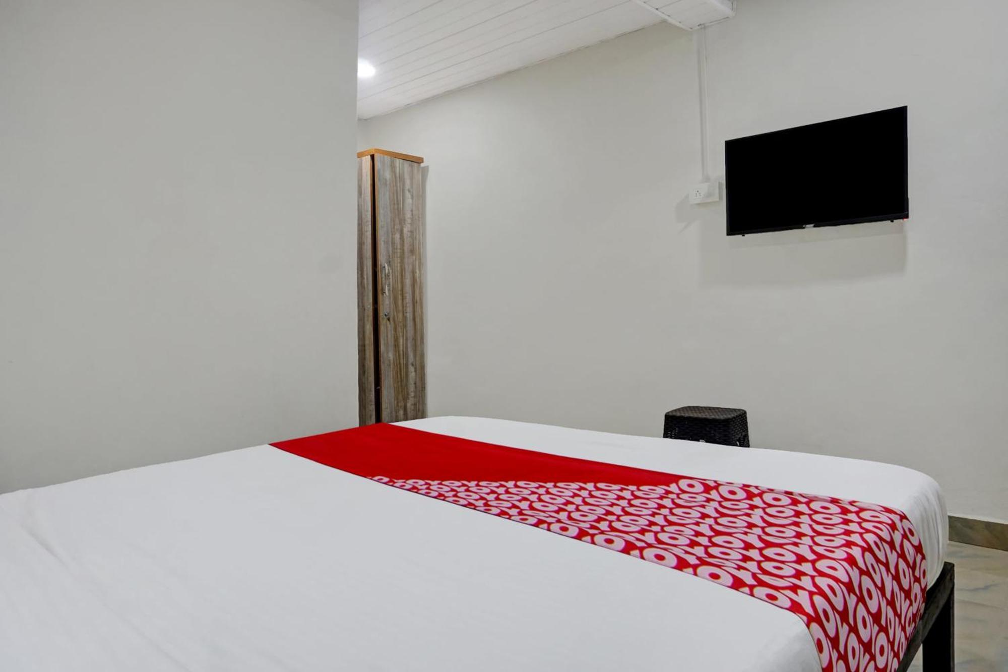 Hotel O Metro View Pimpri-Chinchwad Екстер'єр фото