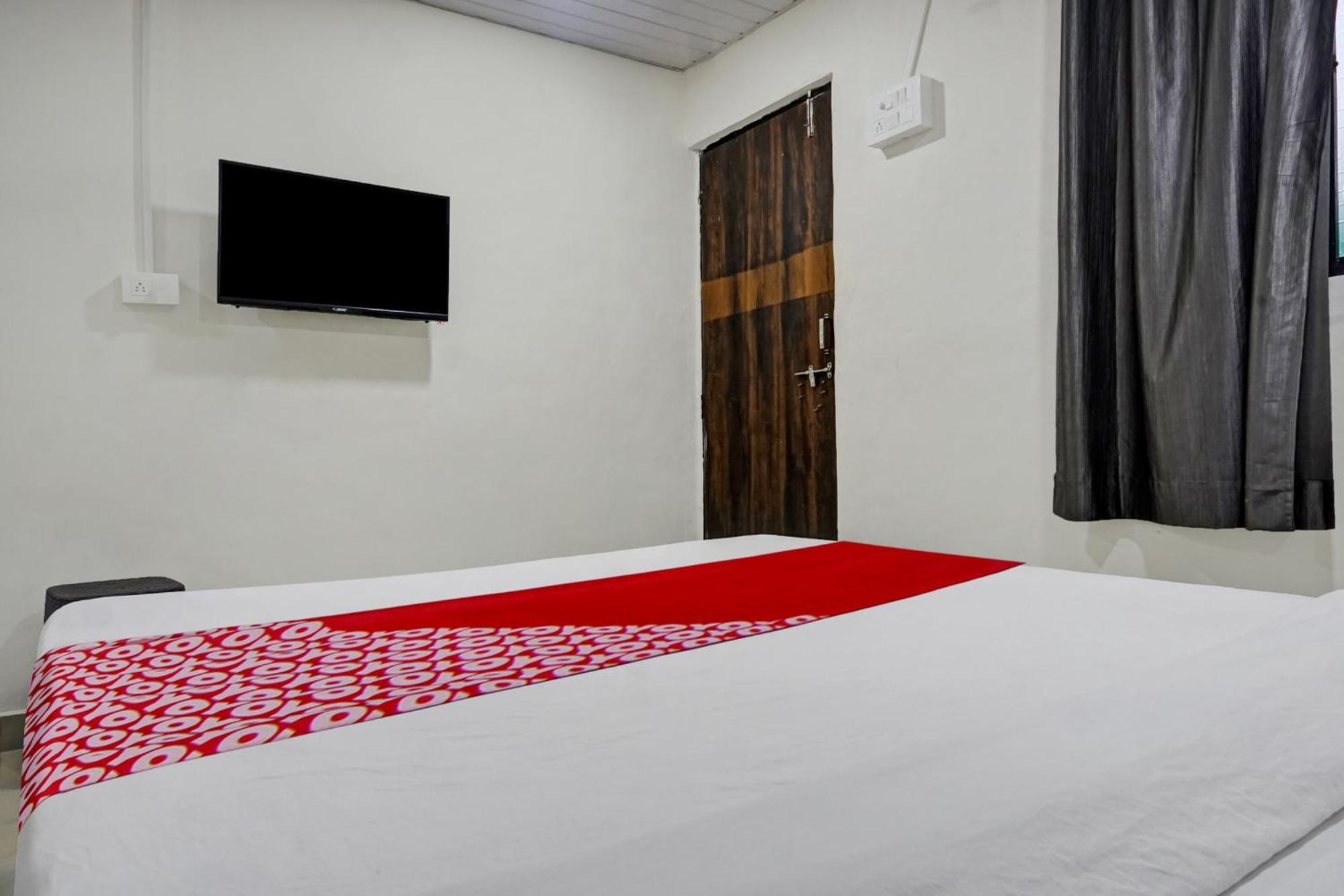 Hotel O Metro View Pimpri-Chinchwad Екстер'єр фото