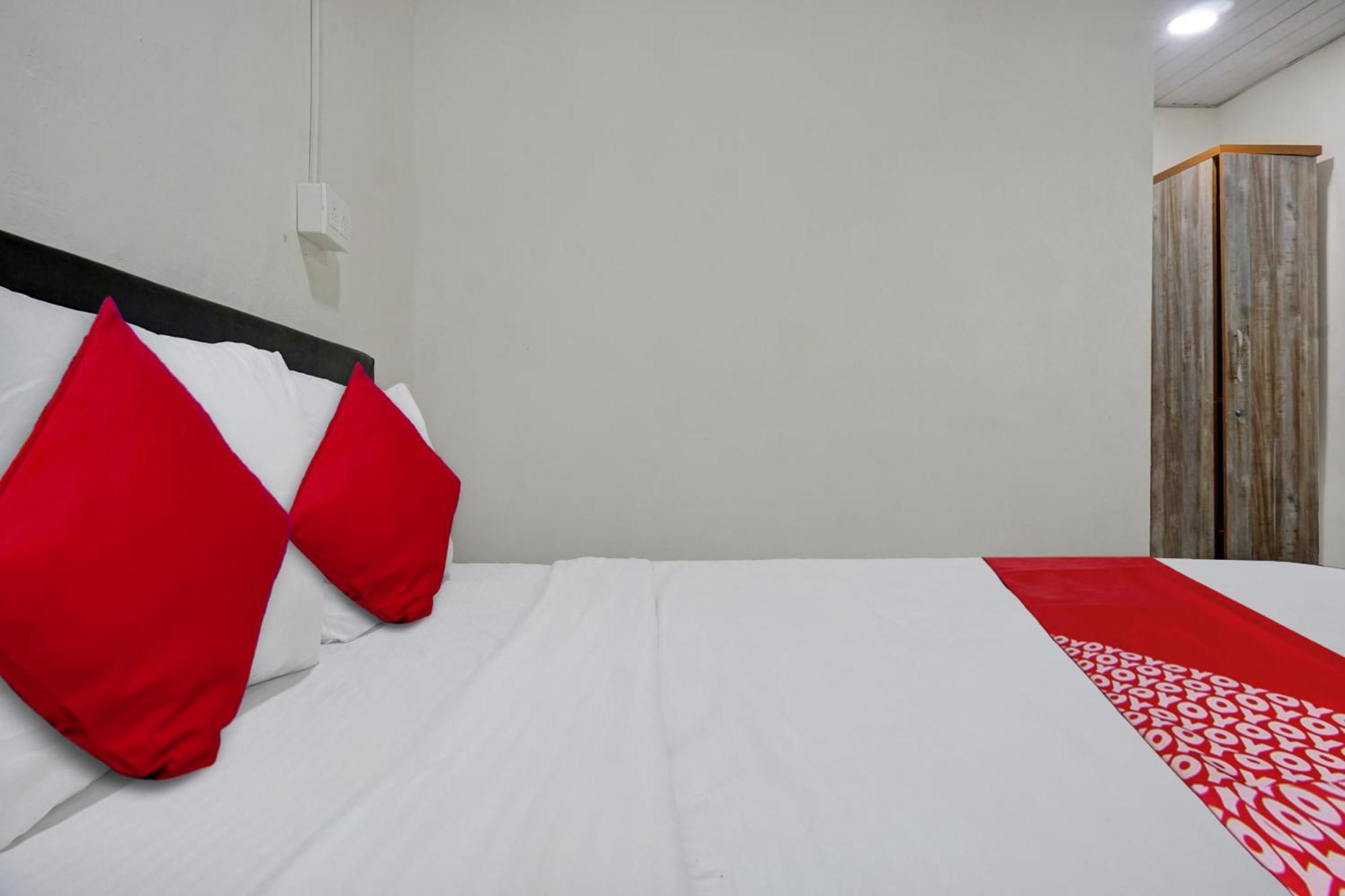 Hotel O Metro View Pimpri-Chinchwad Екстер'єр фото